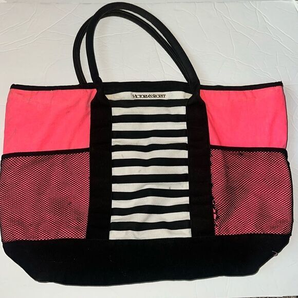 Victorias’s Secret bag - Picture 1 of 8